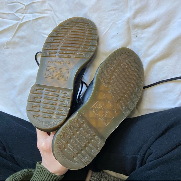 1460 vegan dr martens boots - Picture 3 of 7